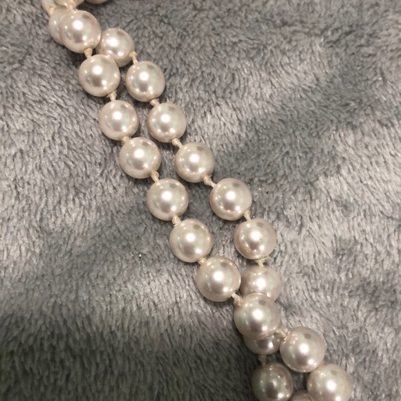 Jewelry - Long Synthetic Pearl Necklace w/ Velvet Pouch